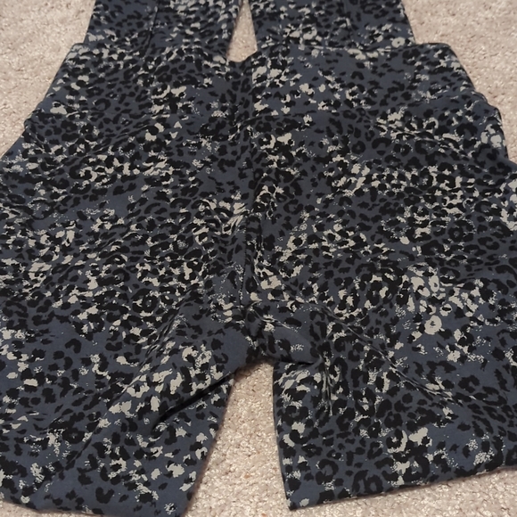 Seven 7 Women's Cheetah Animal Print Leggings Size S Stretch Soft -429 - Picture 7 of 8